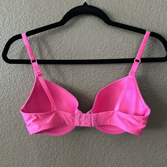 Calvin Klein pink push up bra - Picture 4 of 6